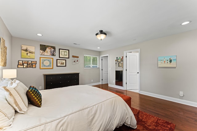 3531 Colchester Rd, Upper Arlington, OH 43221 - bedroom with wood finished floors, baseboards, and recessed lighting