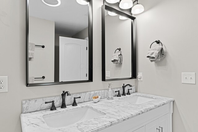 3531 Colchester Rd, Upper Arlington, OH 43221 - bathroom with double vanity