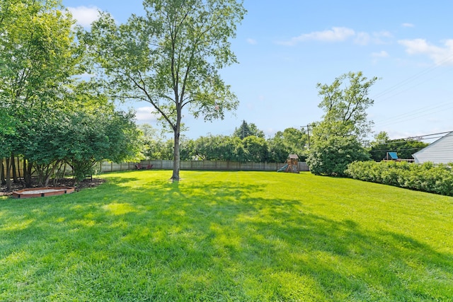 3531 Colchester Rd, Upper Arlington, OH 43221 - view of yard with a playground
