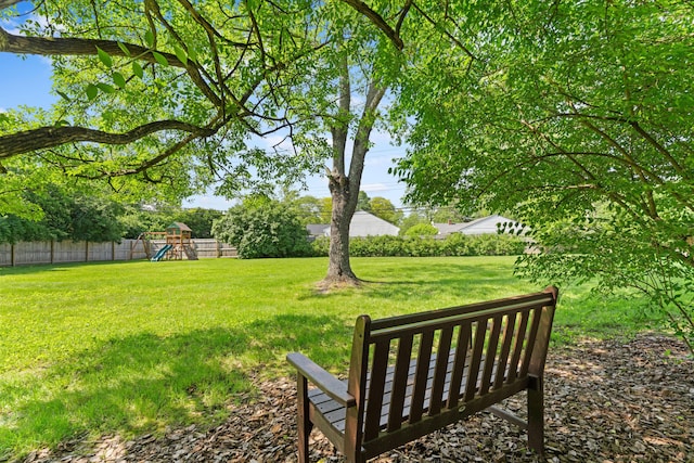 3531 Colchester Rd, Upper Arlington, OH 43221 - view of yard