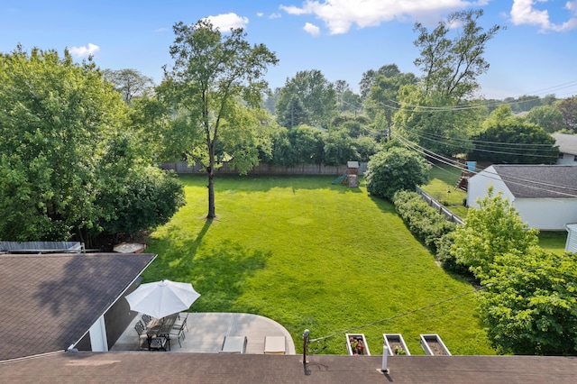 3531 Colchester Rd, Upper Arlington, OH 43221 - view of yard featuring a patio area