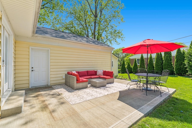 3985 Glenda Pl, Upper Arlington, OH 43220 - view of patio featuring an outdoor living space and outdoor dining space
