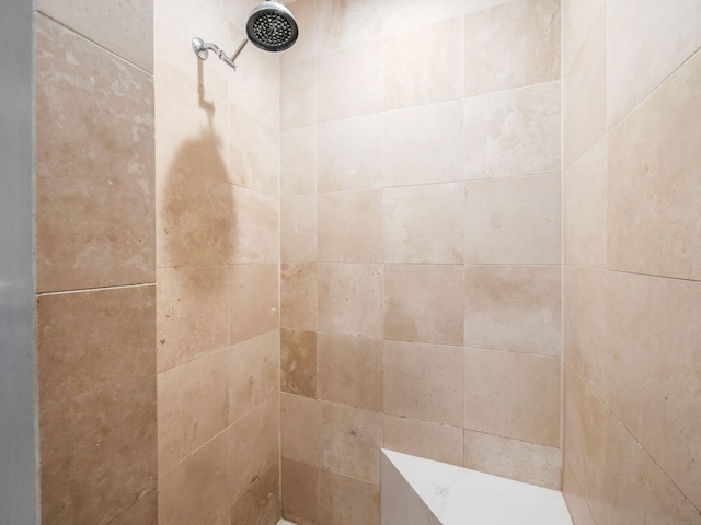 1635 Cambridge Blvd, Upper Arlington, OH 43212 - bathroom with tiled shower