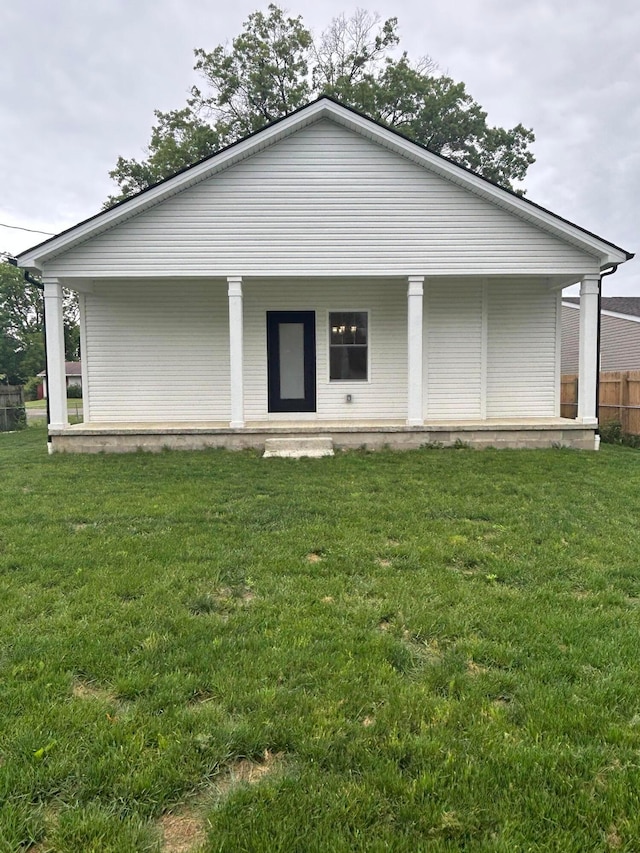944 Binns Blvd, Columbus, OH 43204 - view of front of home with a porch