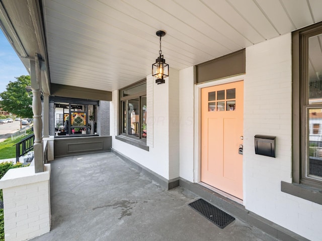 883 Wilson Ave, Columbus, OH 43206 - entrance to property featuring covered porch