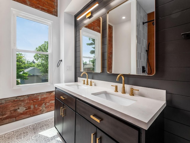 883 Wilson Ave, Columbus, OH 43206 - bathroom with double vanity