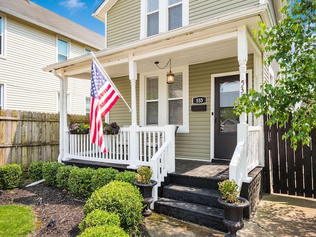 533 Stewart Ave, Columbus, OH 43206 - property entrance with a porch
