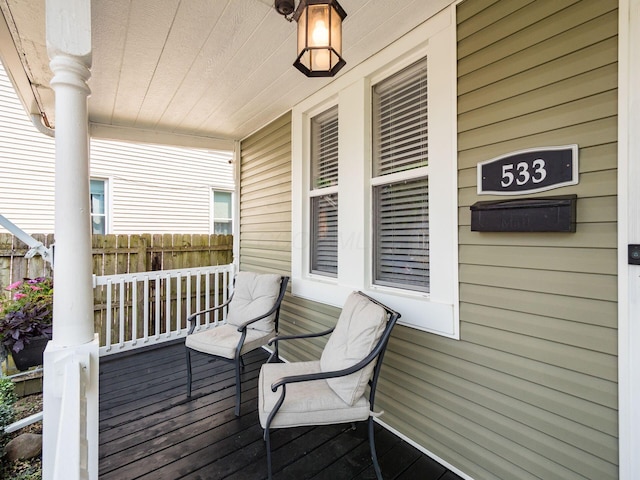 533 Stewart Ave, Columbus, OH 43206 - view of wooden porch