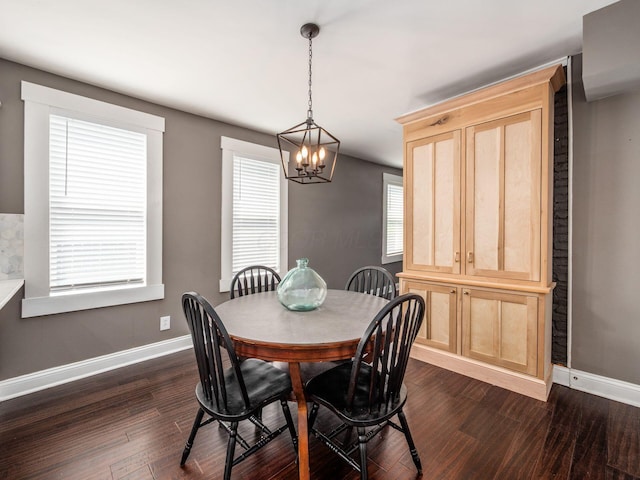 533 Stewart Ave, Columbus, OH 43206 - dining space with a chandelier, healthy amount of natural light, and baseboards