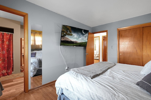 1067 Bronwyn Ave, Columbus, OH 43204 - bedroom with wood finished floors and baseboards