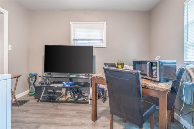 476 Graham St, Columbus, OH 43203 - home office with wood finished floors and baseboards
