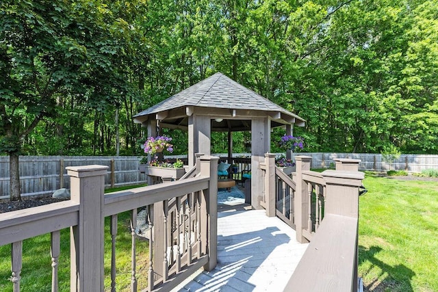 7276 Lee Rd, Westerville, OH 43081 - deck featuring a gazebo