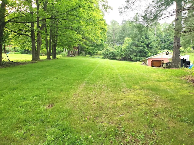 192 Bridle Path Ln, Granville, OH 43023 - view of green lawn