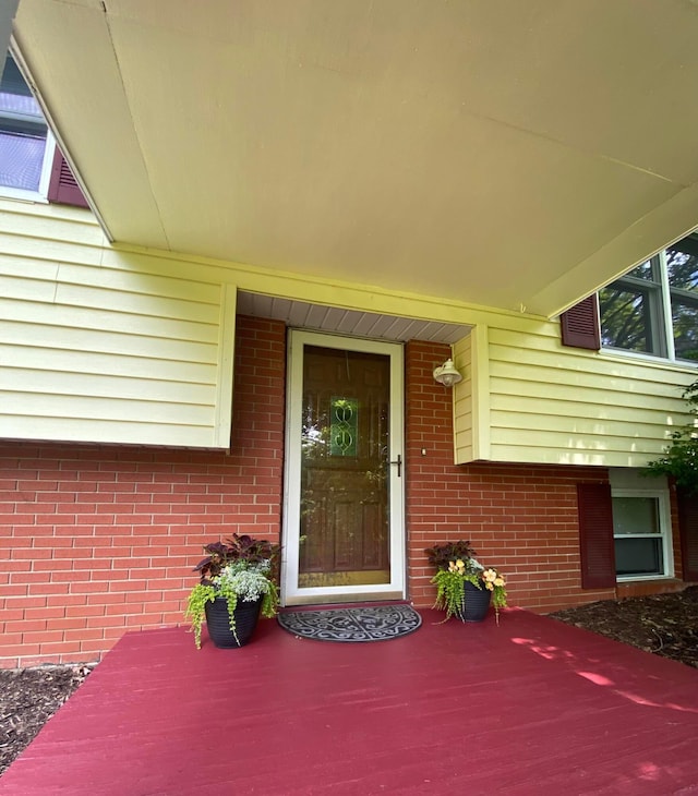 192 Bridle Path Ln, Granville, OH 43023 - property entrance featuring brick siding and covered porch