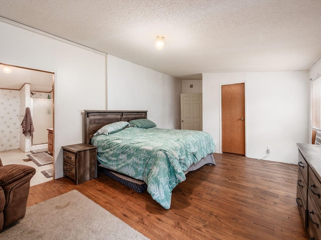 4015 County Road 25, Cardington, OH 43315 - bedroom featuring wood finished floors and a textured ceiling