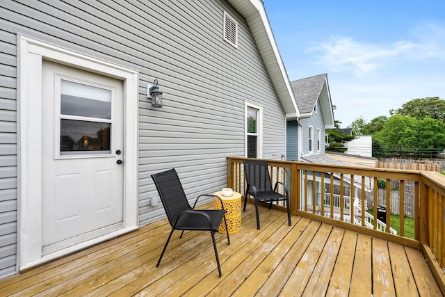 731 Siebert St, Columbus, OH 43206 - view of wooden deck