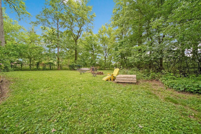 2692 Jordan Rd, Columbus, OH 43231 - view of yard