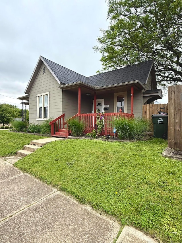 205 Walnut St, Circleville, OH 43113 - single story home featuring a porch and roof with shingles