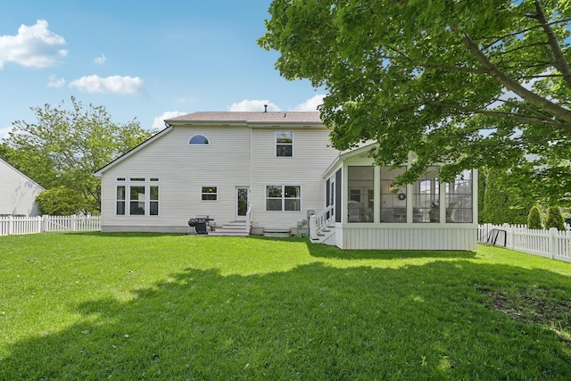 5952 Hampton Cors S, Hilliard, OH 43026 - rear view of house with a sunroom and entry steps