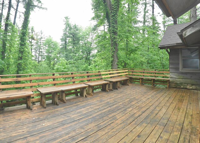 311 Chinook Ln, Sugar Grove, OH 43155 - view of wooden terrace