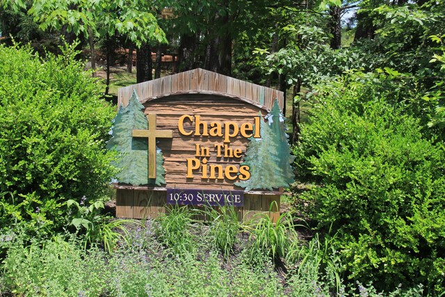 311 Chinook Ln, Sugar Grove, OH 43155 - view of community / neighborhood sign