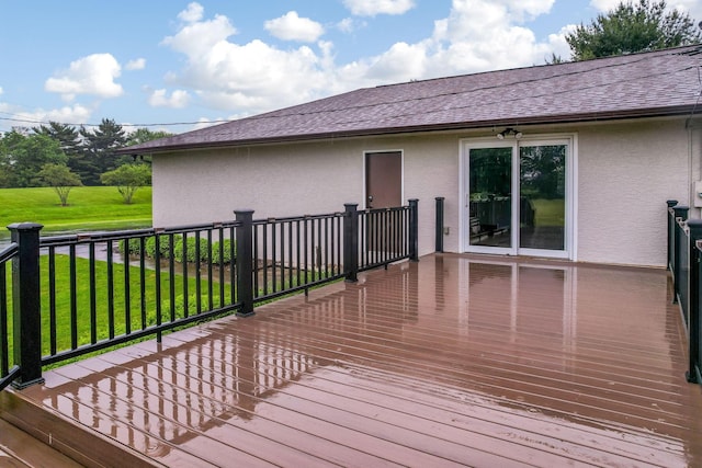 5786 Thompson Rd, Columbus, OH 43230 - wooden terrace with a lawn