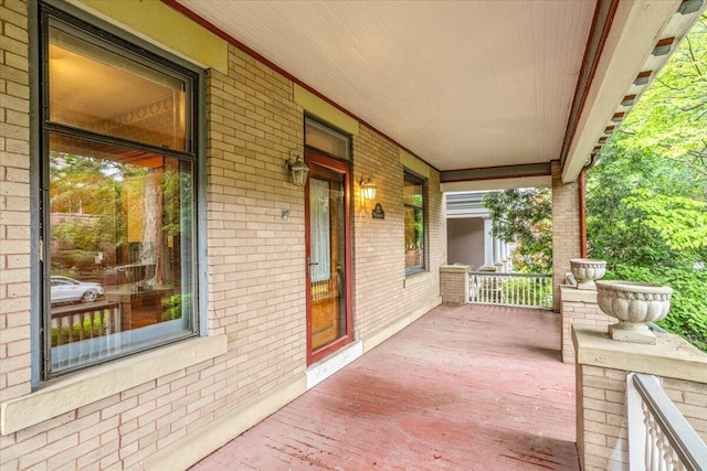 355 W 7th Ave, Columbus, OH 43201 - view of porch