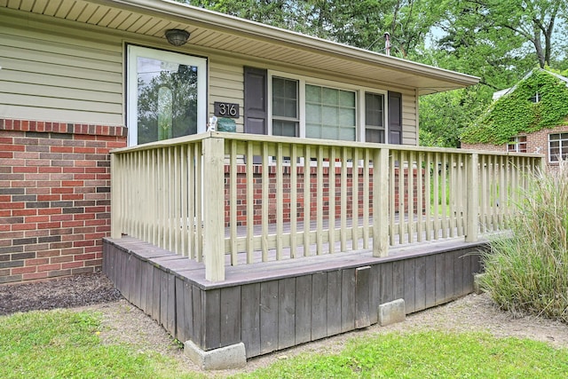 316 Westview Ave, Columbus, OH 43214 - view of wooden terrace