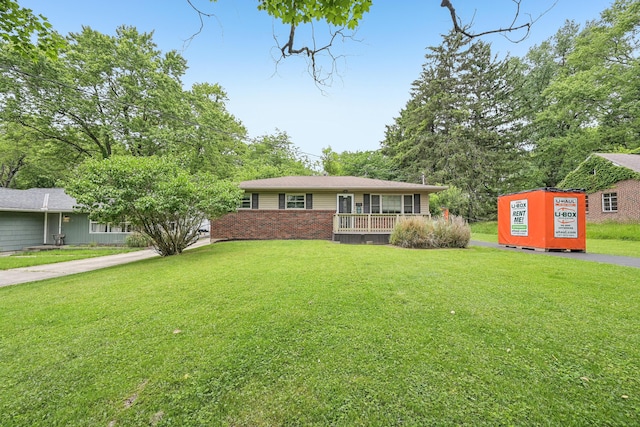 316 Westview Ave, Columbus, OH 43214 - view of front of house with a front yard and brick siding