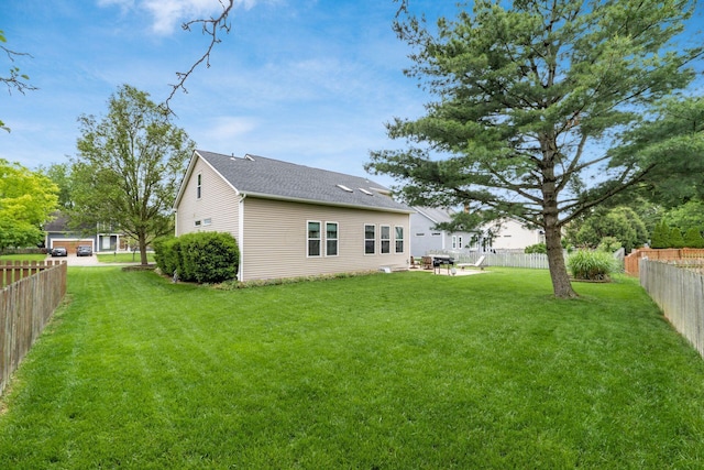 544 Courtright Ct, Pickerington, OH 43147 - rear view of property with a shingled roof