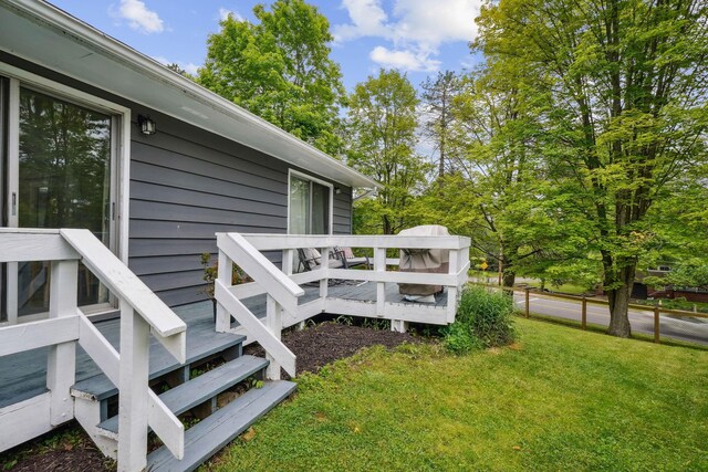 710 Cloverleaf Ct, Mansfield, OH 44904 - view of deck