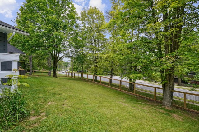 710 Cloverleaf Ct, Mansfield, OH 44904 - view of yard