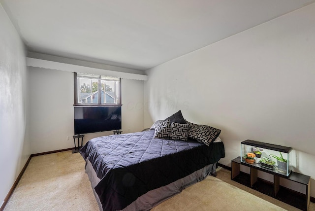 300 Stockbridge Rd, Columbus, OH 43207 - carpeted bedroom with baseboards