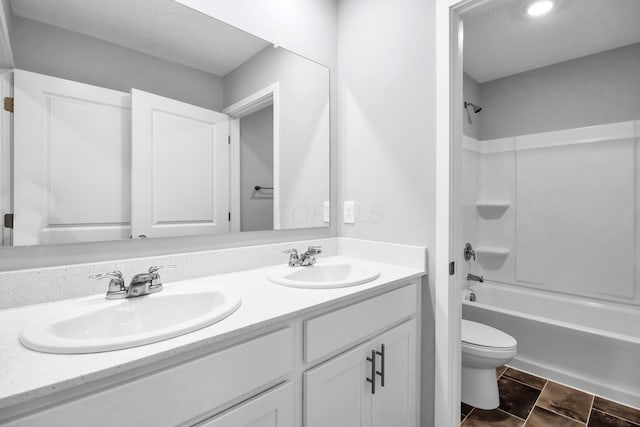 294 Shady Hollow Dr, Commercial Point, OH 43116 - full bath with double vanity, toilet, and bathing tub / shower combination