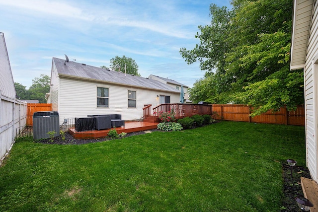 1427 Trabue Woods Blvd, Columbus, OH 43228 - rear view of house featuring cooling unit and a deck