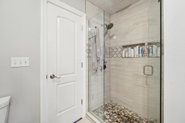 5718 Brook Hollow Dr, Hilliard, OH 43026 - full bath featuring a shower stall and toilet