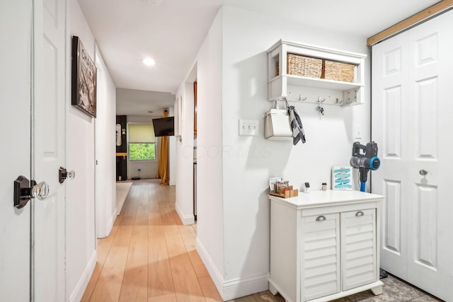 1450 Cliff Ct Unit 25, Columbus, OH 43204 - mudroom with baseboards, light wood-style flooring, and recessed lighting