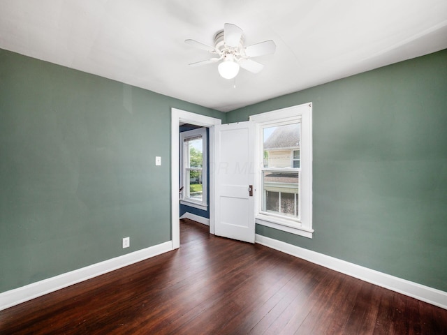 34 Columbus Ave, Delaware, OH 43015 - unfurnished room with baseboards, a ceiling fan, and hardwood / wood-style floors