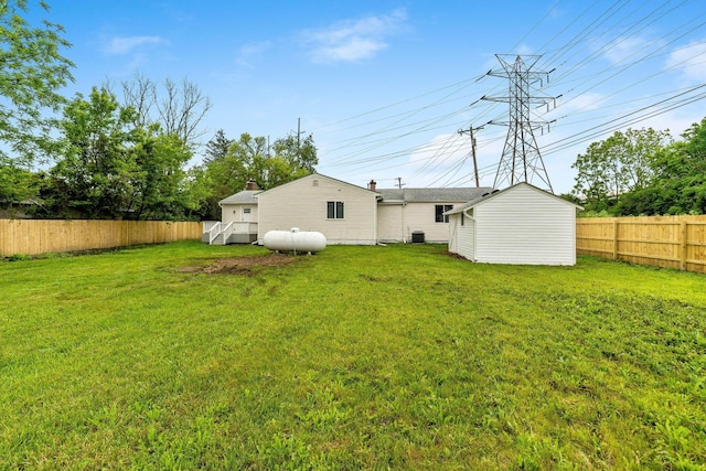 3998 Scioto Darby Creek Rd, Hilliard, OH 43026 - back of house with an outbuilding