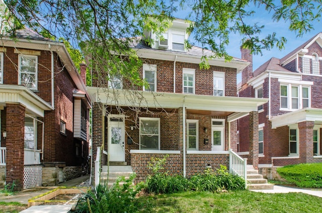 626-628 Wilson Ave, Columbus, OH 43205 - traditional style home featuring brick siding