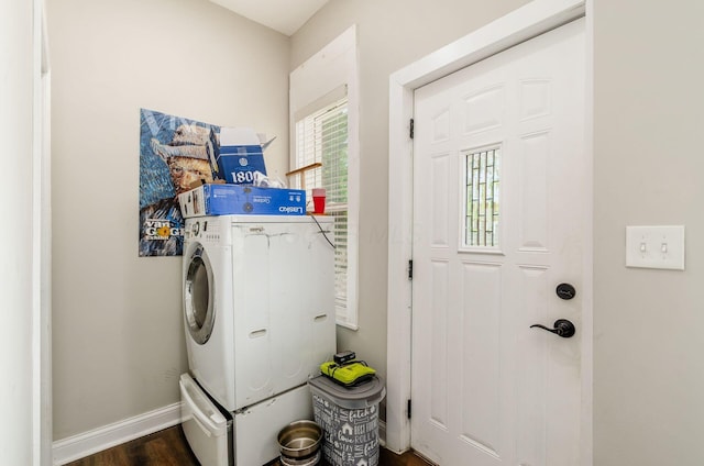 626-628 Wilson Ave, Columbus, OH 43205 - washroom with dark wood-style floors, washer / dryer, and baseboards