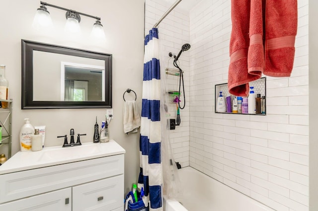 626-628 Wilson Ave, Columbus, OH 43205 - bathroom featuring vanity and shower / bath combo with shower curtain