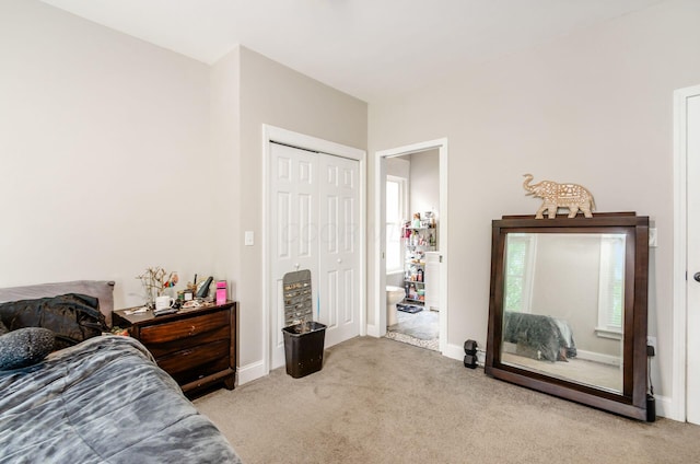 626-628 Wilson Ave, Columbus, OH 43205 - carpeted bedroom featuring a closet and baseboards