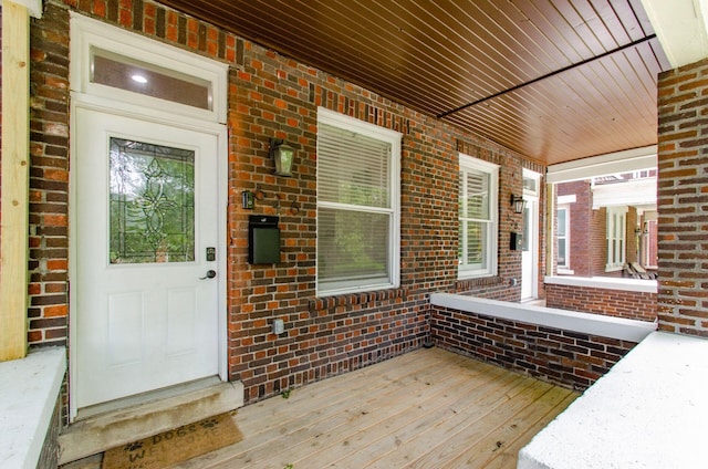 626-628 Wilson Ave, Columbus, OH 43205 - property entrance with covered porch and brick siding