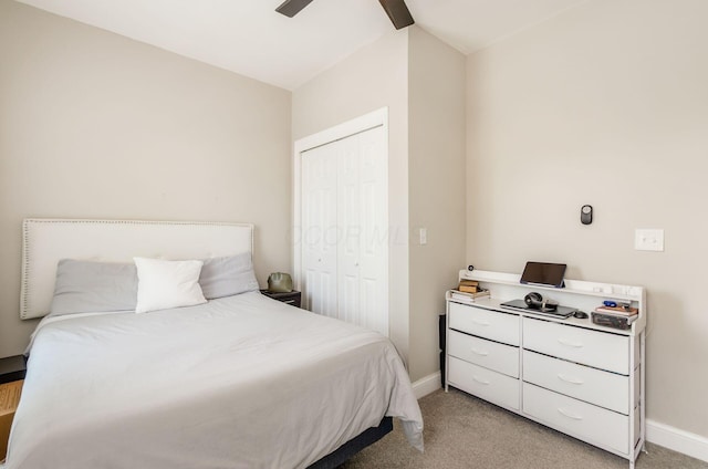626-628 Wilson Ave, Columbus, OH 43205 - bedroom featuring a closet, baseboards, light carpet, and a ceiling fan