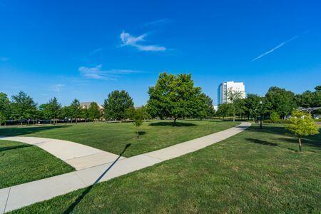 626-628 Wilson Ave, Columbus, OH 43205 - view of community featuring a yard