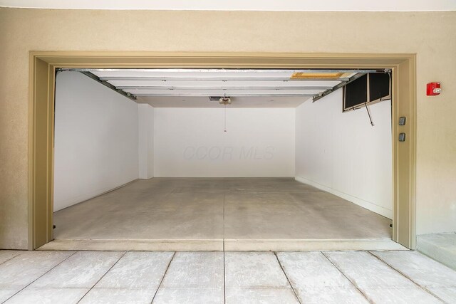 873 S Pearl St, Columbus, OH 43206 - view of garage