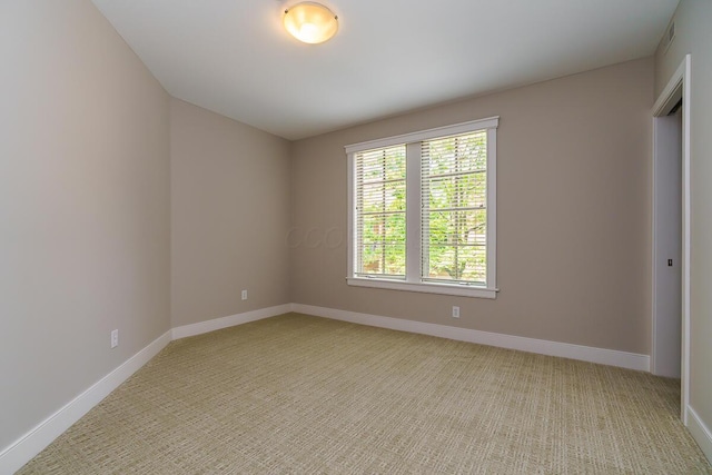 873 S Pearl St, Columbus, OH 43206 - empty room featuring light colored carpet and baseboards