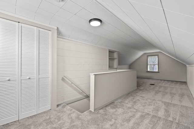 3091 Azelda St, Columbus, OH 43224 - bonus room featuring carpet and vaulted ceiling