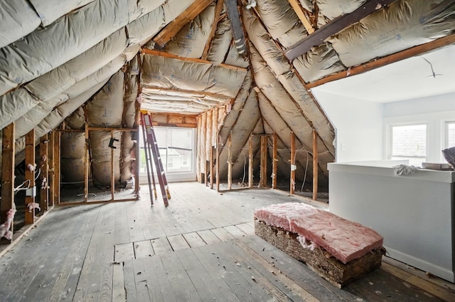 517 S Champion Ave, Columbus, OH 43205 - view of attic